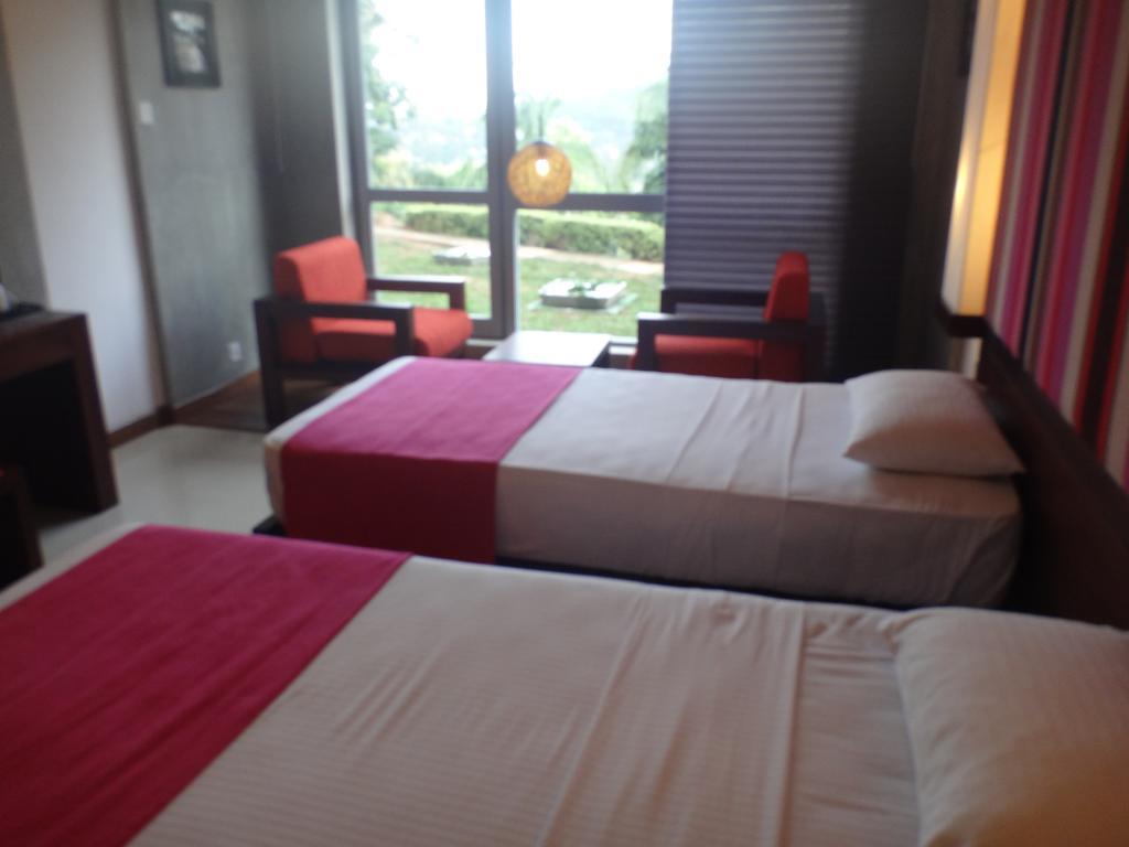 Hotel Topaz Kandy Eksteriør bilde