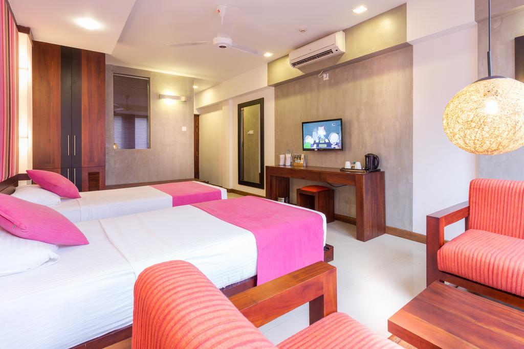 Hotel Topaz Kandy Eksteriør bilde