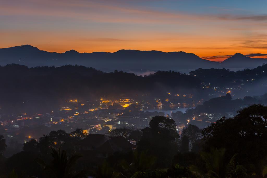 Hotel Topaz Kandy Eksteriør bilde